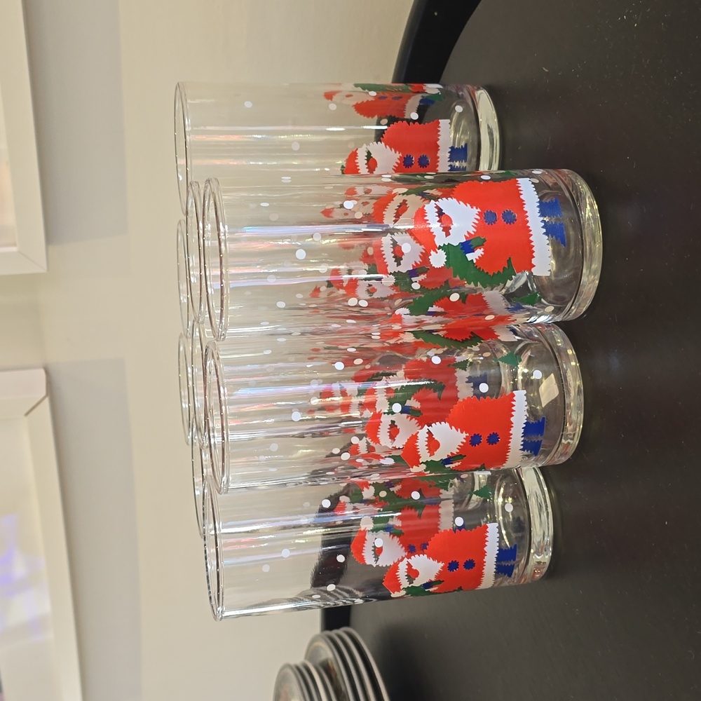 Mid century Modern Vintage Santa Claus Christmas drinking glasses set of 9
